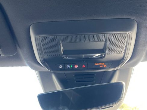 New 2026 Chevrolet Equinox EV LT image 16