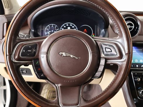Used 2018 Jaguar XJ L Portfolio image 3