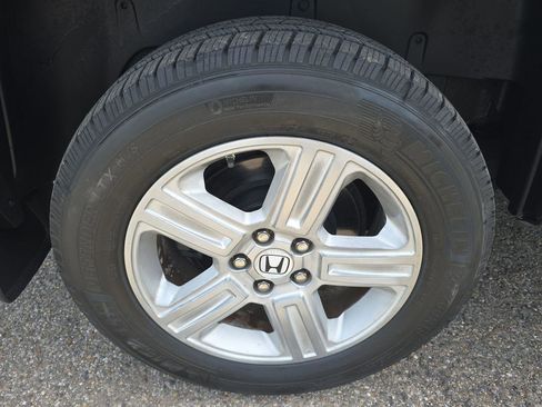 Used 2011 Honda Ridgeline RTL image 17