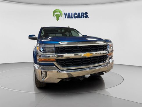 Used 2017 Chevrolet Silverado 1500 LT w/ All Star Edition AWD/4WD image 9