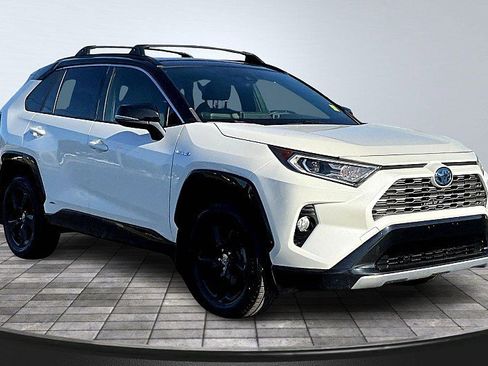 Used 2020 Toyota RAV4 XSE image 11