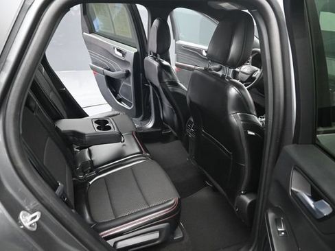 Used 2025 Ford Escape ST-Line AWD/4WD image 28