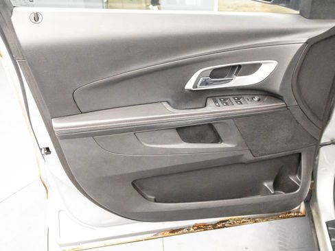 Used 2011 Chevrolet Equinox LT w/ Driver Convenience Package image 27