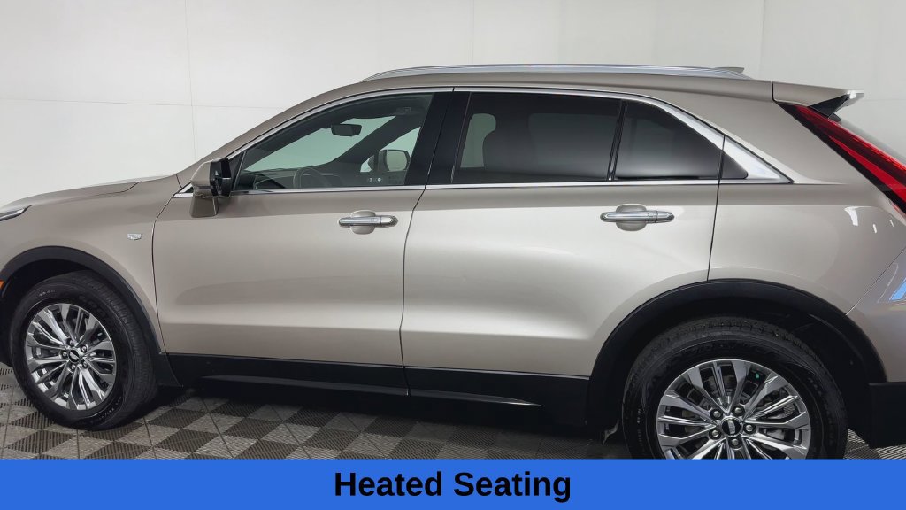 Used 2024 Cadillac XT4 Premium Luxury w/ Active Safety Package AWD/4WD image 9