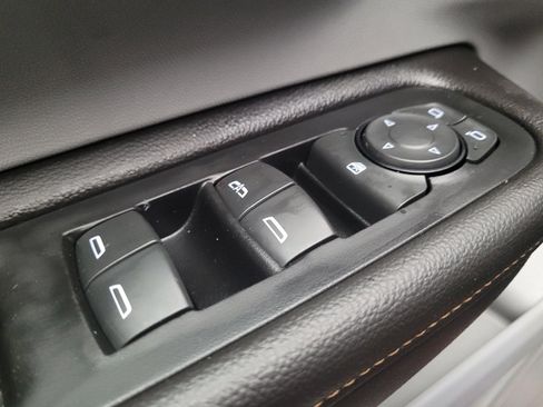 Used 2019 GMC Terrain SLT image 27