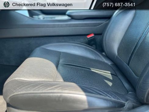 Used 2024 Jeep Wagoneer Series II w/ Flexible Seating Group AWD/4WD image 22