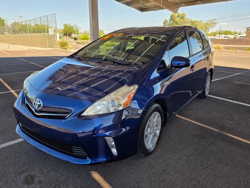 Used 2014 Toyota Prius V Two FWD image 1
