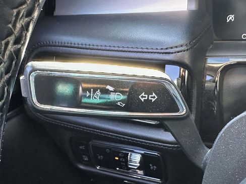 Used 2023 Lincoln Nautilus Reserve w/ Equipment Group 201A image 34