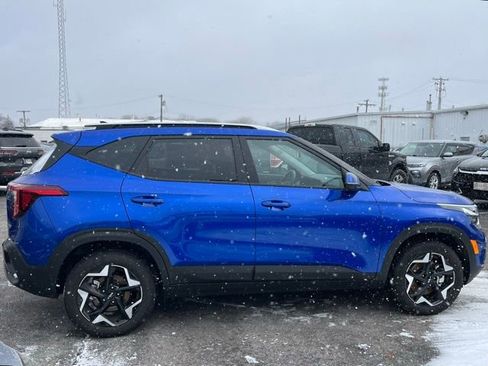 Certified 2025 Kia Seltos S image 14