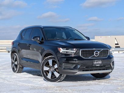 Used 2020 Volvo XC40 T4 Momentum