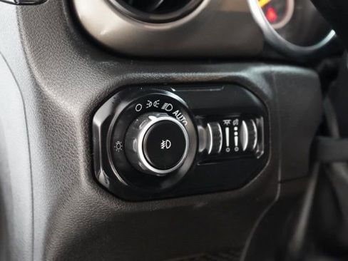 Used 2019 Jeep Wrangler Unlimited Sport S image 20