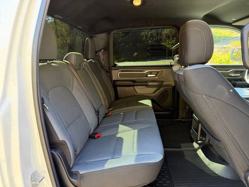 Used 2021 RAM 1500 Big Horn image 16