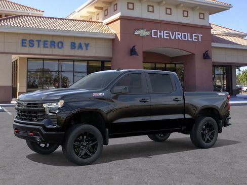 Used 2026 Chevrolet Silverado 1500 LT Trail Boss w/ Convenience Package II AWD/4WD image 4