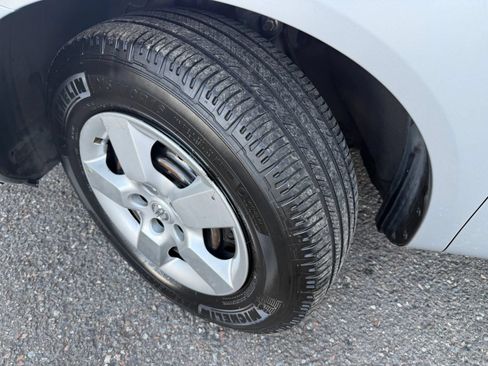 Used 2012 Nissan Rogue S FWD image 22