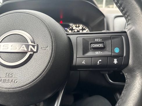 Used 2023 Nissan Rogue SL FWD image 21