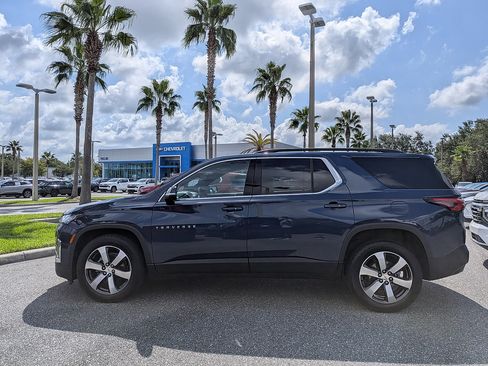 Certified 2023 Chevrolet Traverse LT w/ LT Premium Package AWD/4WD image 6