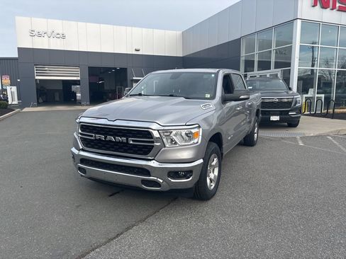 Used 2022 RAM 1500 Big Horn AWD/4WD image 3