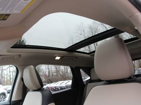 Used 2020 Ford Escape SE Sport image 18