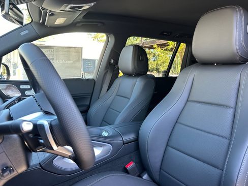 New 2025 Mercedes-Benz GLS 450 4MATIC image 21