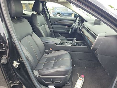Used 2025 MAZDA CX-50 AWD 2.5 S w/ Premium Plus Pkg image 14