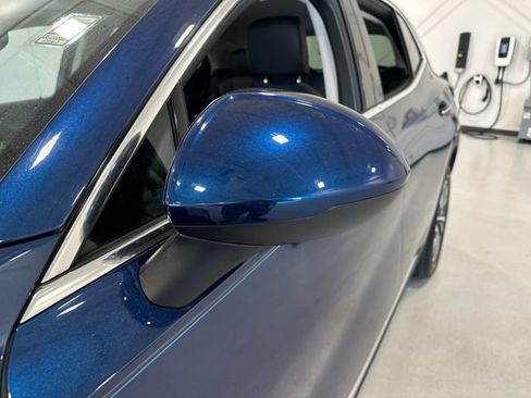 Used 2023 Buick Envision Essence image 12