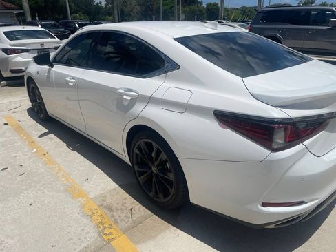 Used 2024 Lexus ES 350 F Sport w/ Accessory Package (Z2) FWD image 7