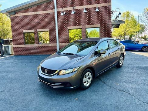 Used 2013 Honda Civic LX image 3
