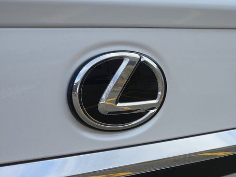 Used 2023 Lexus ES 350 w/ Premium Package image 31