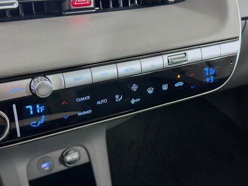 Used 2024 Hyundai Ioniq 5 SE image 24