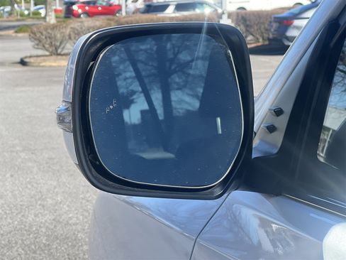 Used 2021 Lexus GX 460 Premium w/ Premium Package image 31