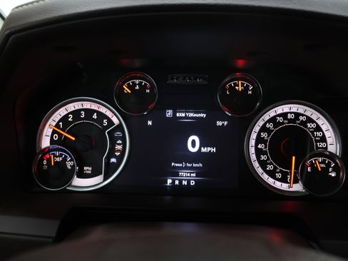 Used 2018 RAM 3500 Laramie image 10