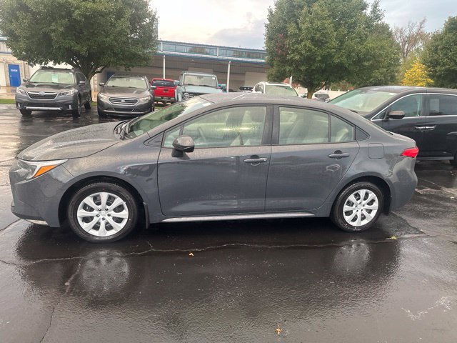 Used 2026 Toyota Corolla LE FWD image 4
