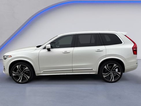 Used 2024 Volvo XC90 B6 Ultimate w/ Protection Package Premier AWD/4WD image 3