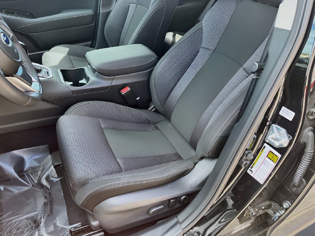 Used 2025 Subaru Outback Premium AWD/4WD image 19
