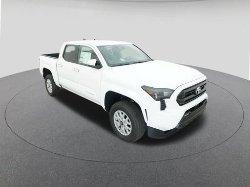 New 2025 Toyota Tacoma SR5 image 13