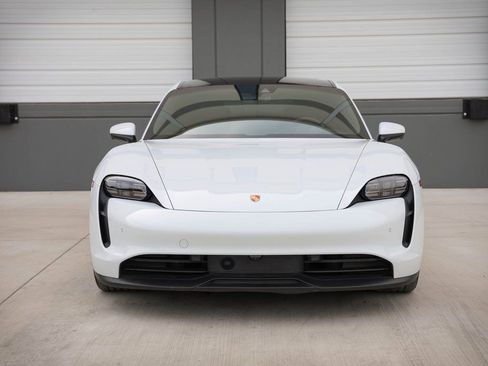 Used 2022 Porsche Taycan 4S image 3