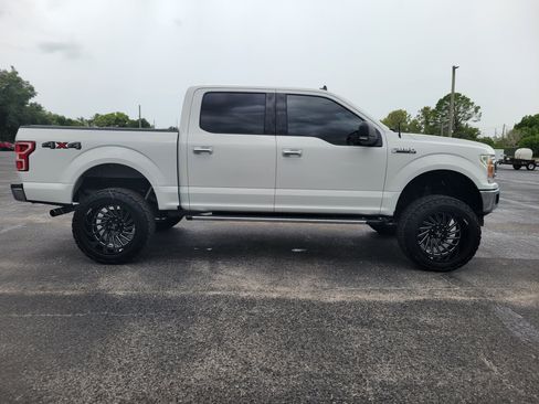 Used 2019 Ford F150 XLT w/ Equipment Group 302A Luxury AWD/4WD image 4