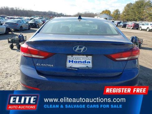 Used 2017 Hyundai Elantra SE image 32