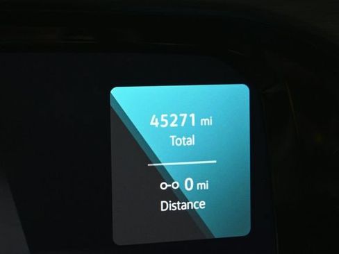 Used 2024 Volkswagen Atlas Cross Sport SE FWD image 19