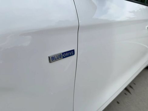 Used 2019 Hyundai Ioniq Blue FWD image 11
