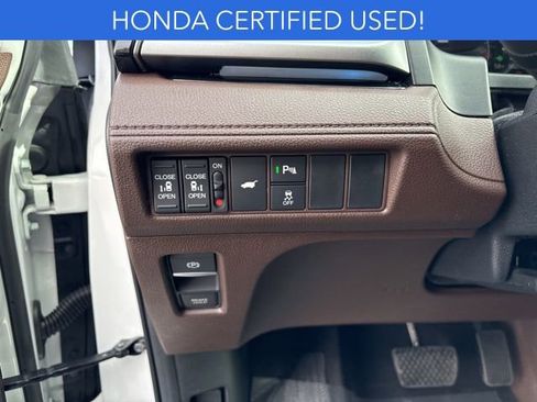 Used 2026 Honda Odyssey Touring image 13
