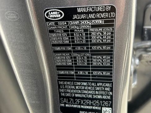 Used 2024 Land Rover Range Rover Evoque Dynamic SE image 10