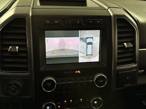 Used 2018 Ford Expedition Platinum image 8