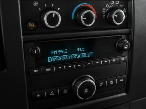 Used 2022 GMC Savana 2500 w/ Driver Convenience Package RWD image 28