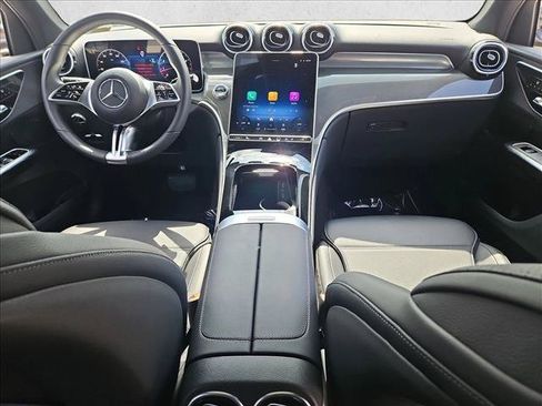 Used 2026 Mercedes-Benz GLC 300 image 16