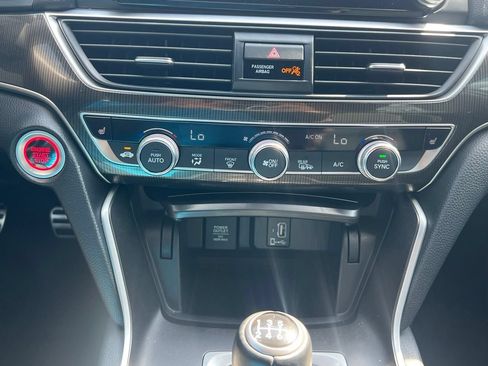 Used 2018 Honda Accord Sport image 20