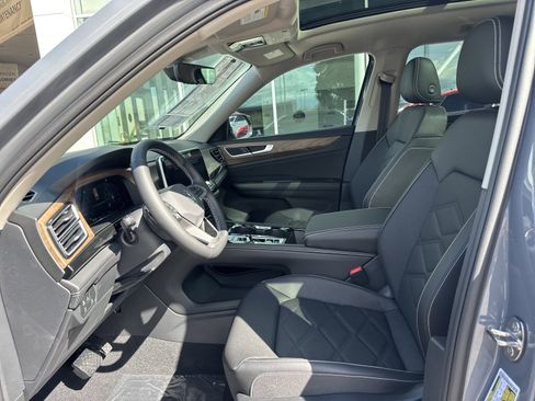 New 2026 Volkswagen Atlas SE AWD/4WD image 10