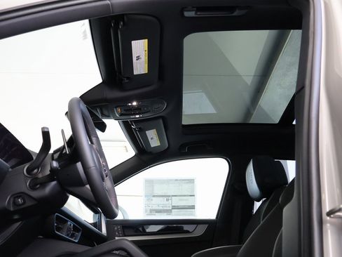 New 2025 Porsche Cayenne S image 38