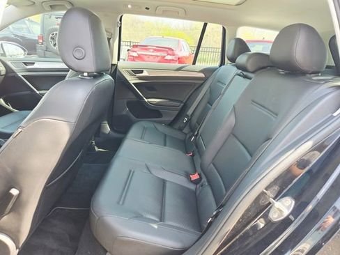 Used 2017 Volkswagen Golf Alltrack SE image 18