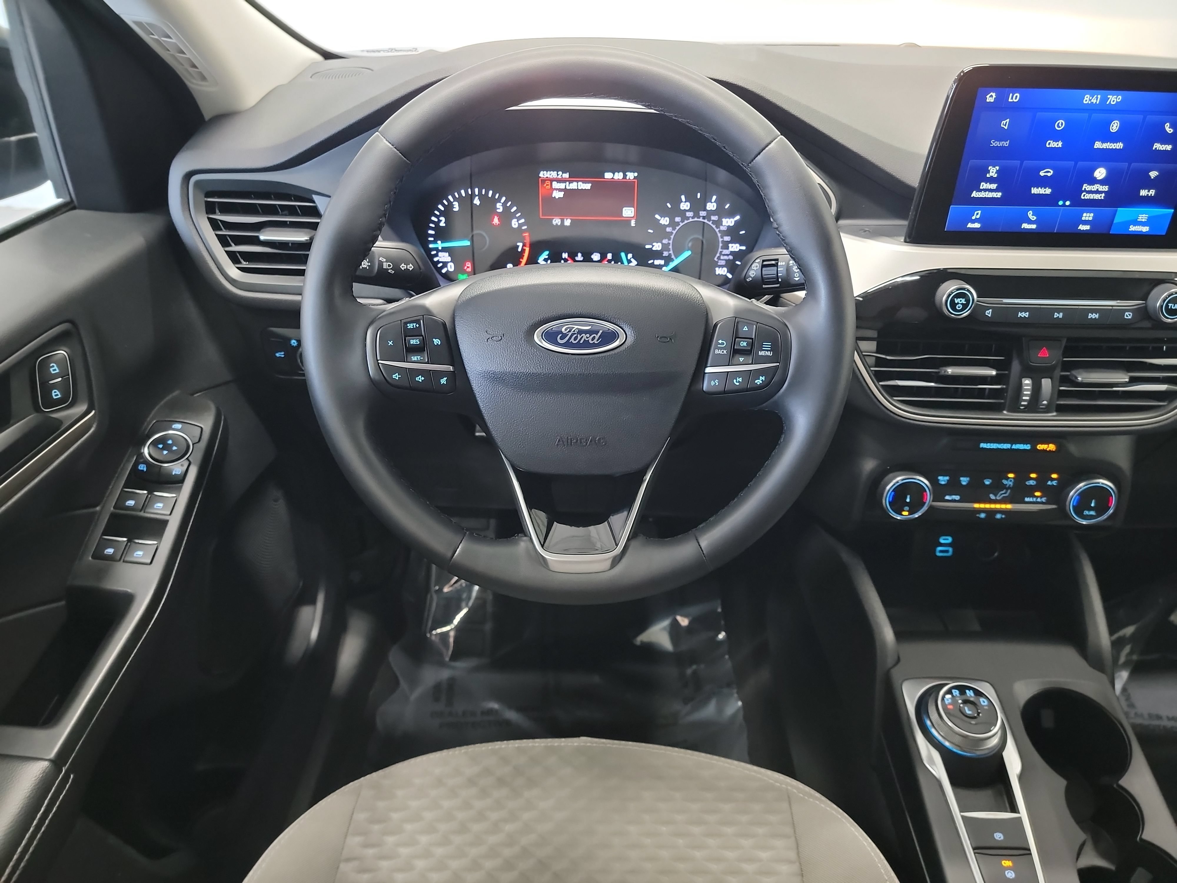 Used 2022 Ford Escape SE w/ SE Sport Appearance Package FWD image 16